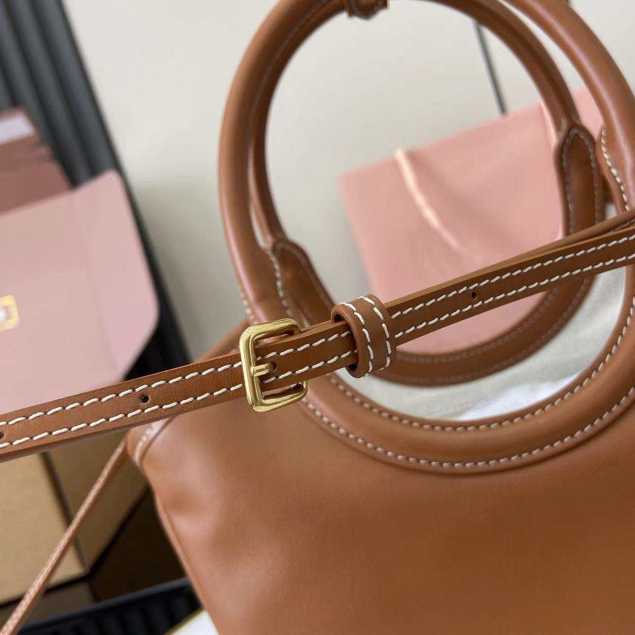 MM IVY Structured Leather Shoulder Bag – JC