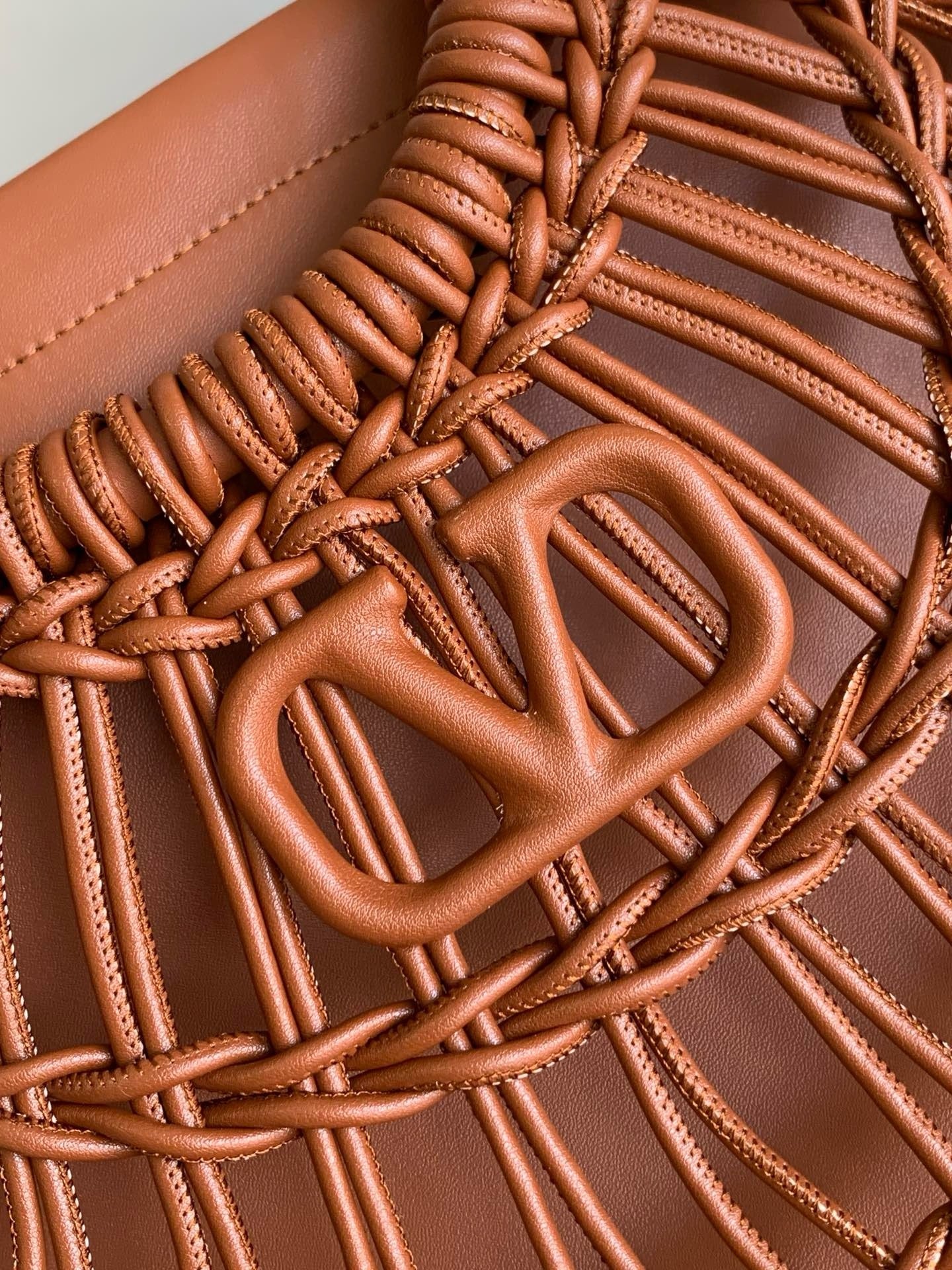 Garava Allknots Woven Leather Tote | 9902 MTX