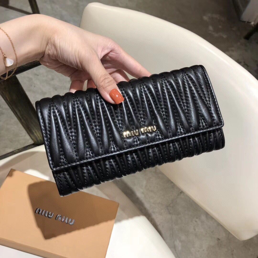 M*u**M*u Black Pink Wallet