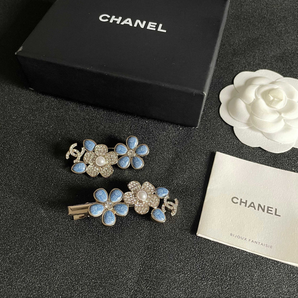 Logo Brooch | Multi-wear | Gold Tone