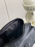 Premium Messenger Bag – Versatile & Stylish