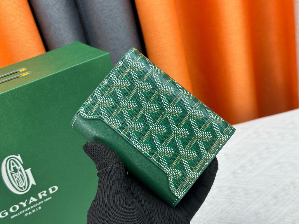 Classic Tri-Fold Wallet & Card Holder