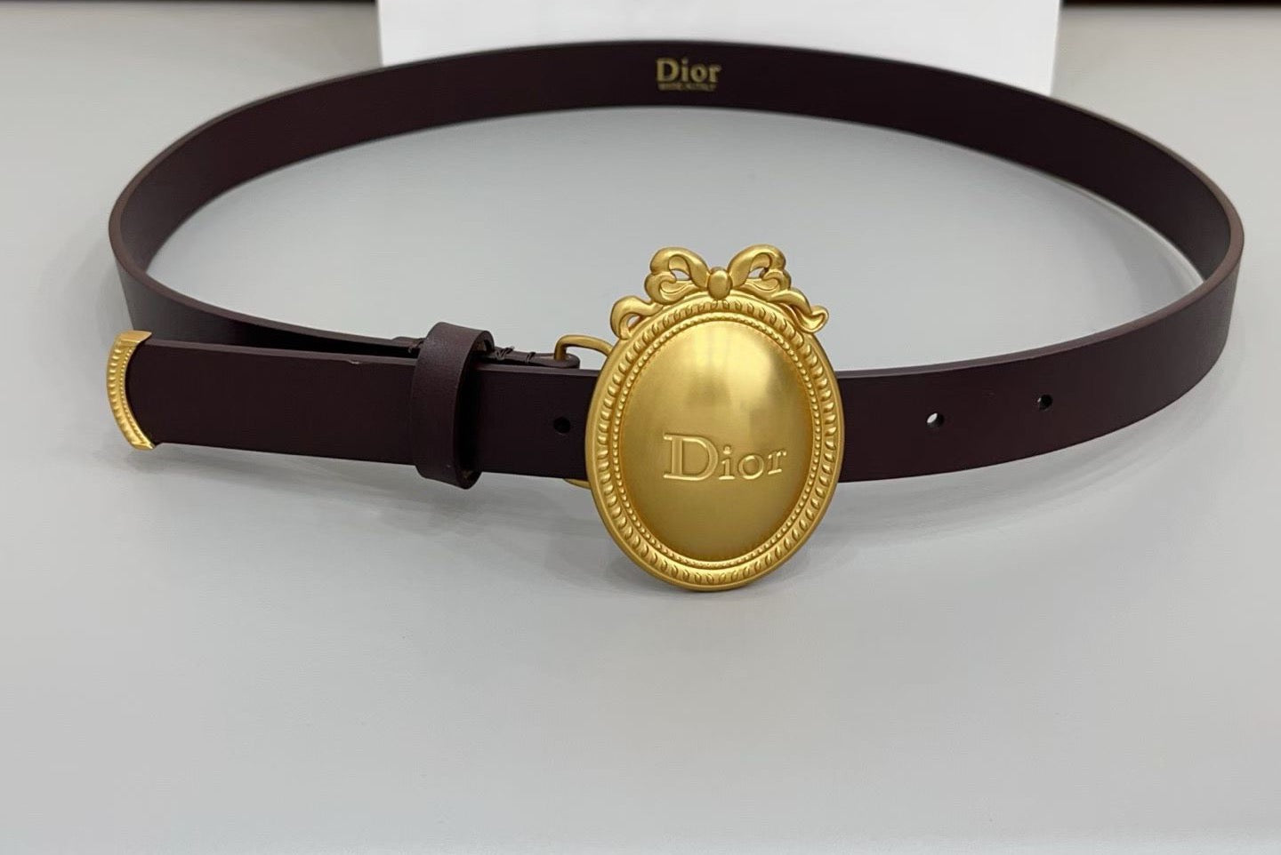 Médaillon Oval Buckle Belt — 25 mm