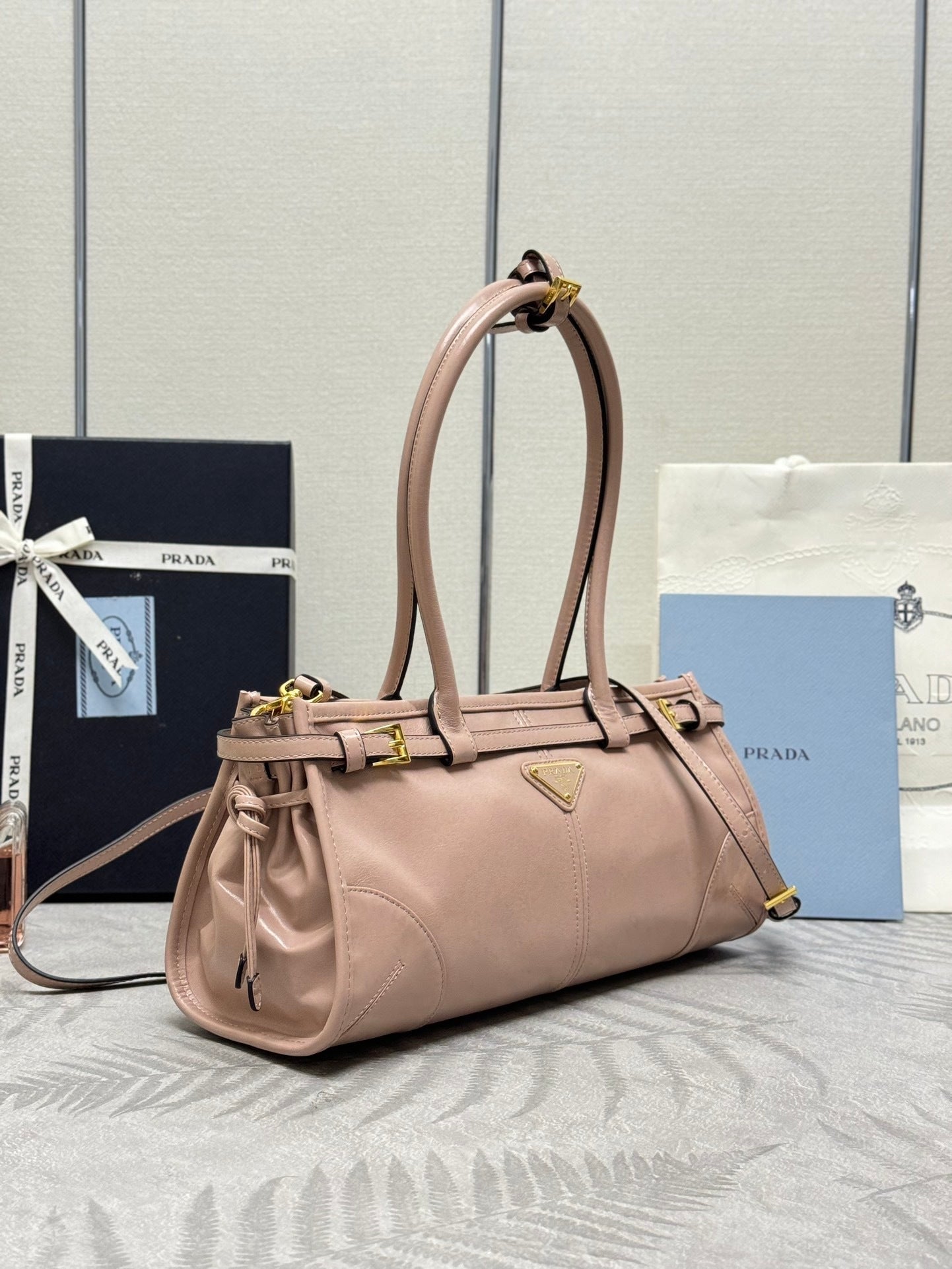 Soft Lux Vintage-Inspired Handbag [Premium Quality 🥇]