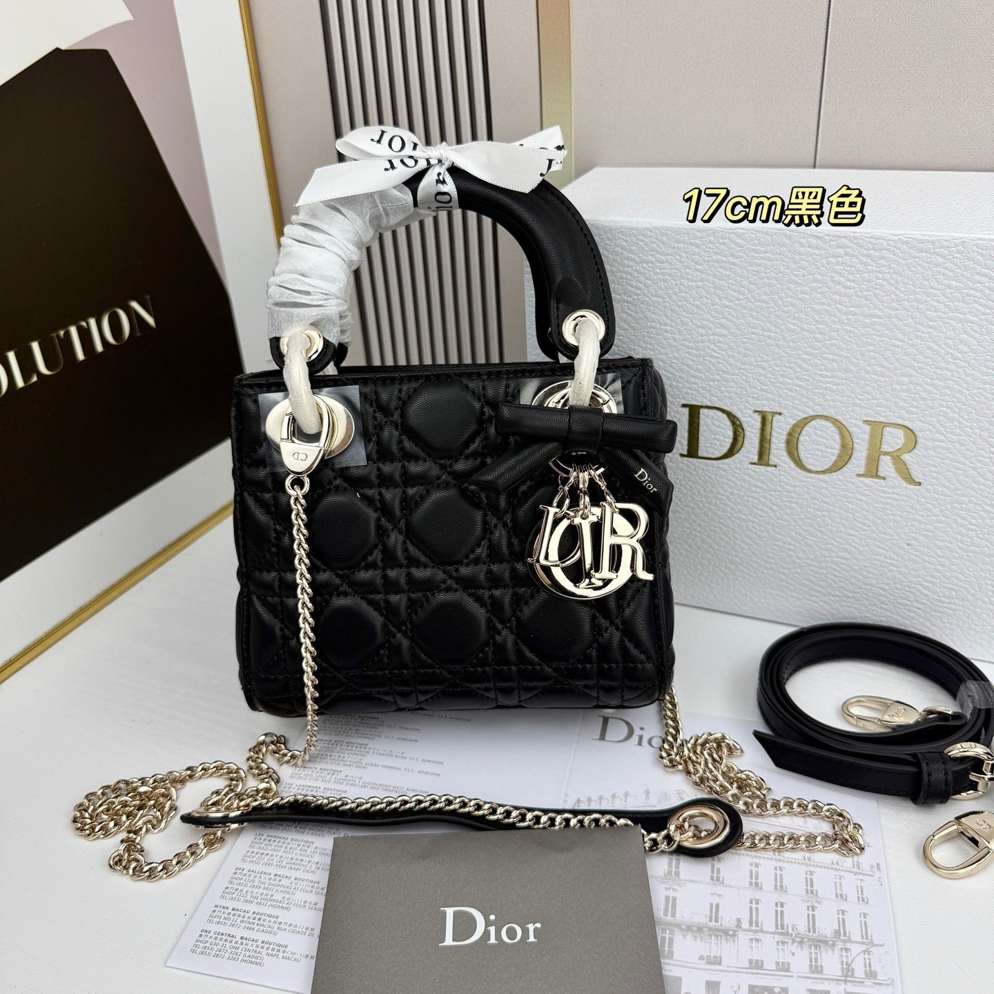 Classic Lady Bow Top-Handle Bag 26ss