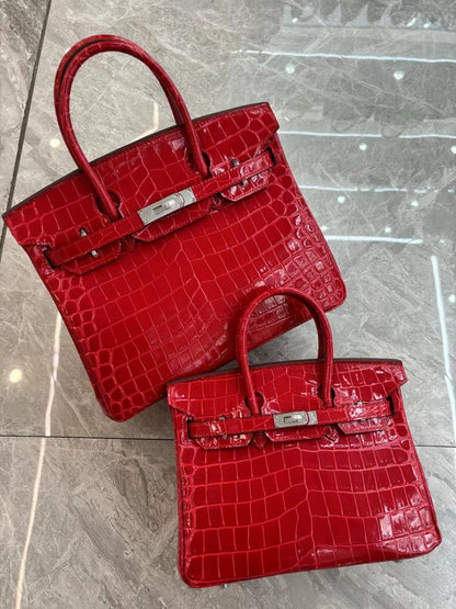 Her*mes Crocodile Pattern Birkin Bag