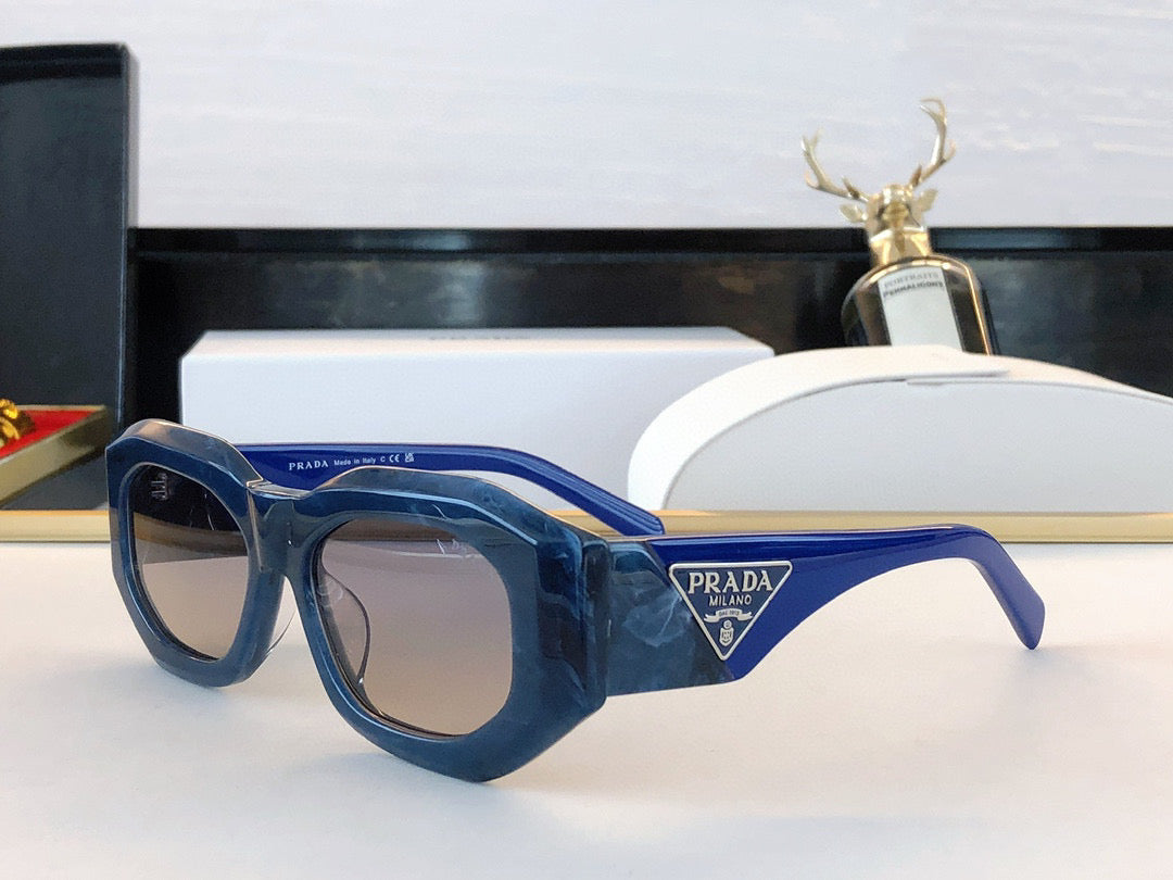 Elevate Your Summer Style: Chic and Distinctive Sunglasses