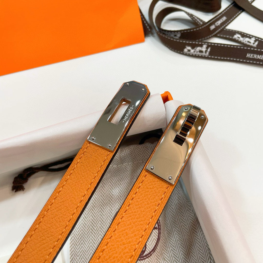 Slim Leather Waist Belt – Adjustable Fit