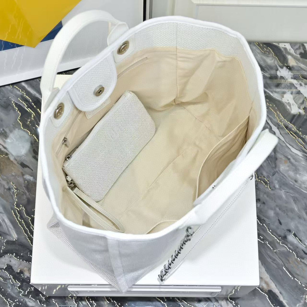 Luxury Canvas Tote (AS3257) – Limited Edition