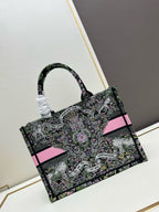 Art-Inspired Embroidered Tote Book