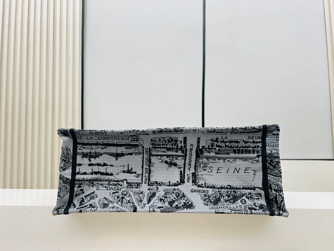 D Book Tote (MAP TOTE )