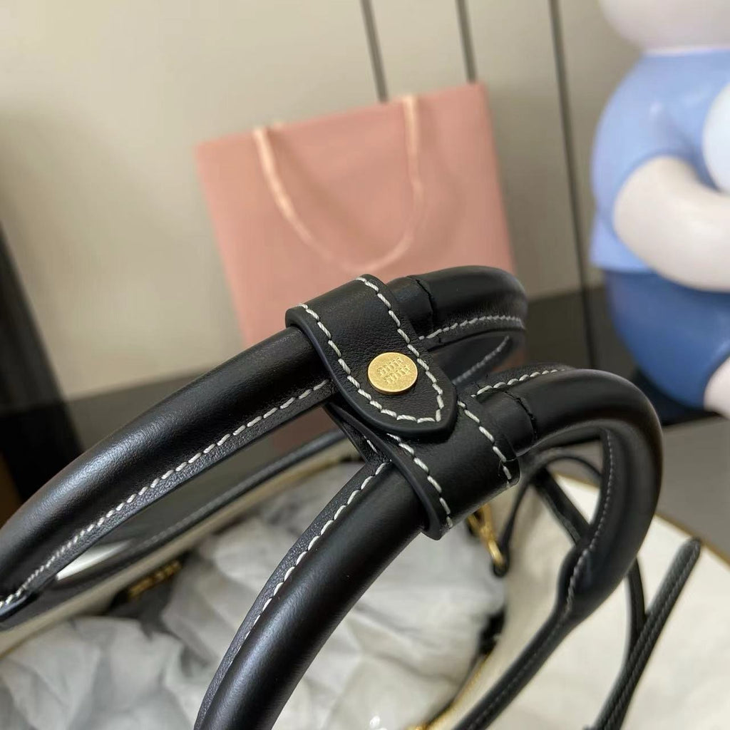 MM IVY Structured Leather Shoulder Bag – JC