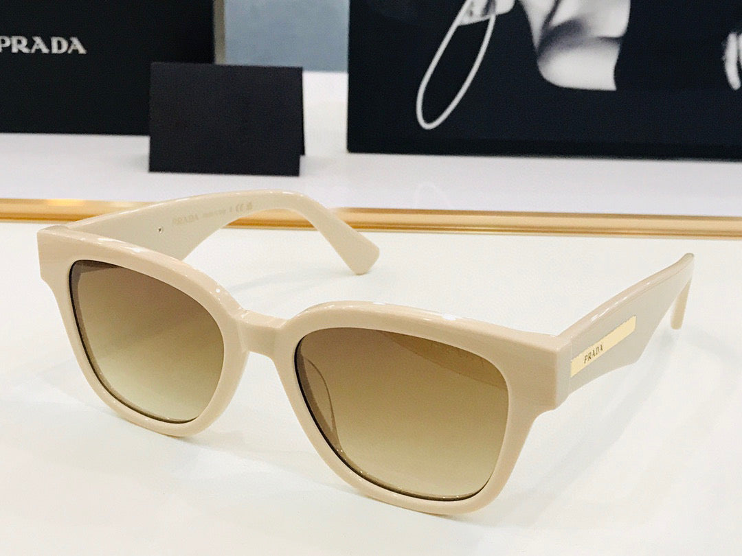 Refined Elegance: Timeless Eyewear for Every Occasion