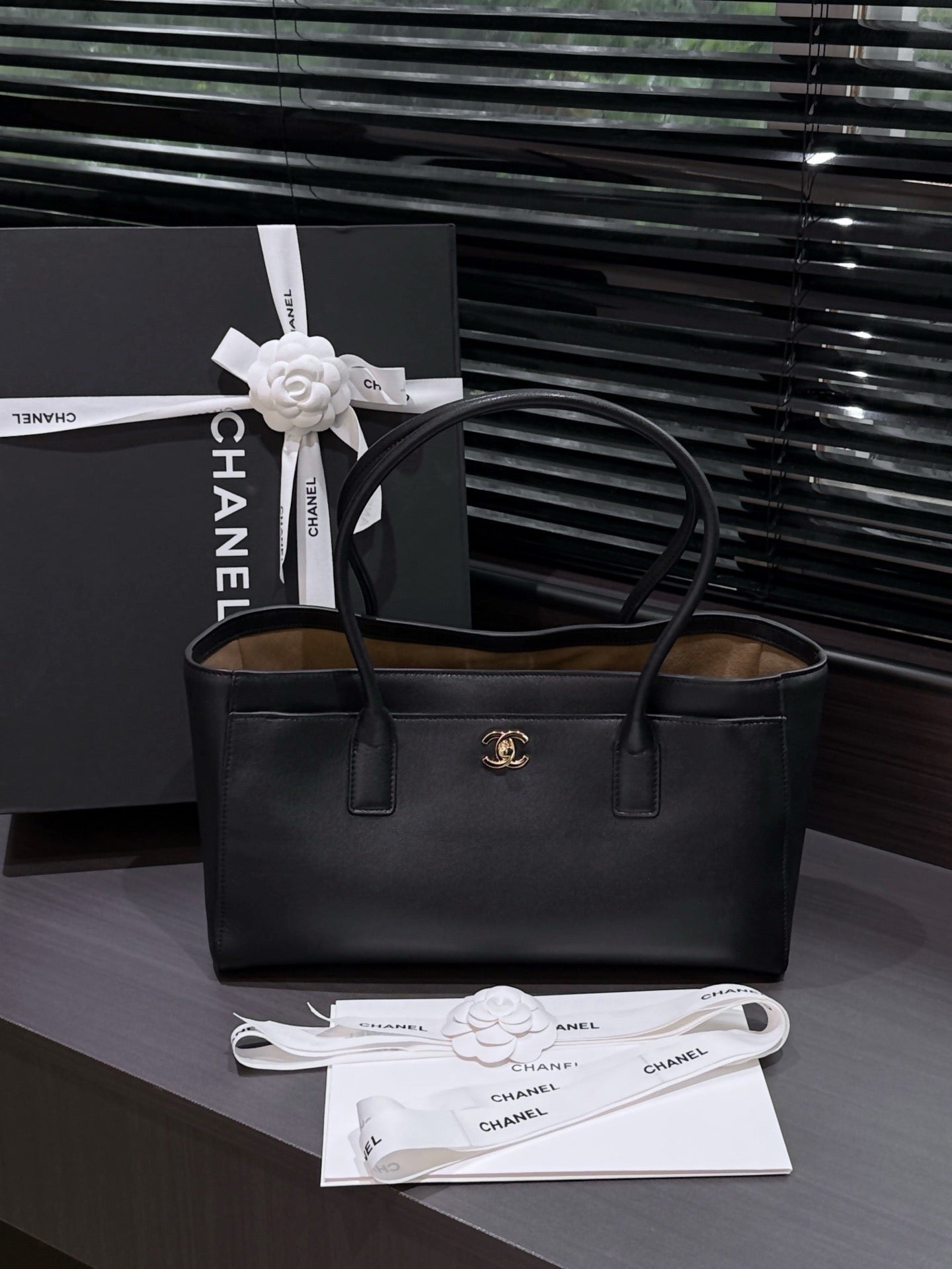 26S Cerf Tote | AS-6243 | Premium Quality