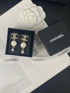 Diamond & Pearl Shell Drop Earrings | 25A | Light Gold