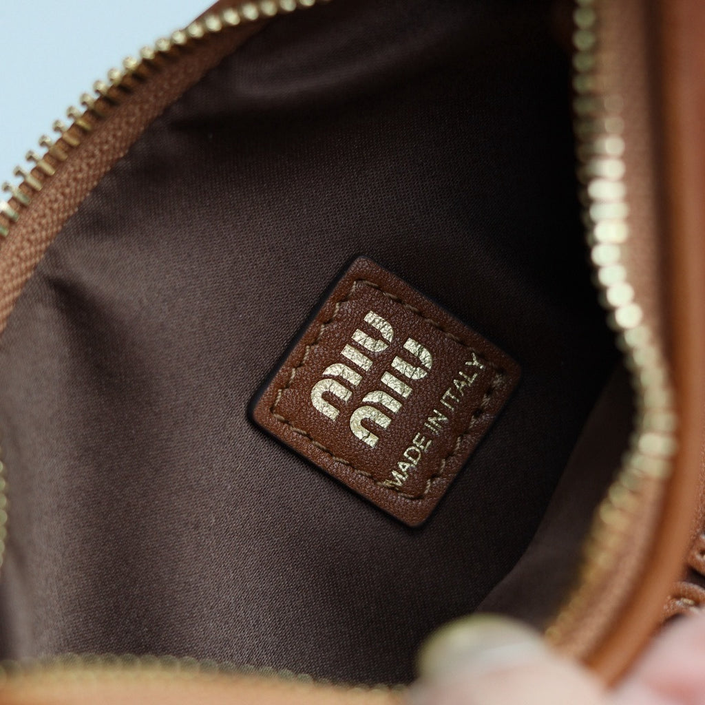 M Wander Bag | 5BC125| Premium Quality