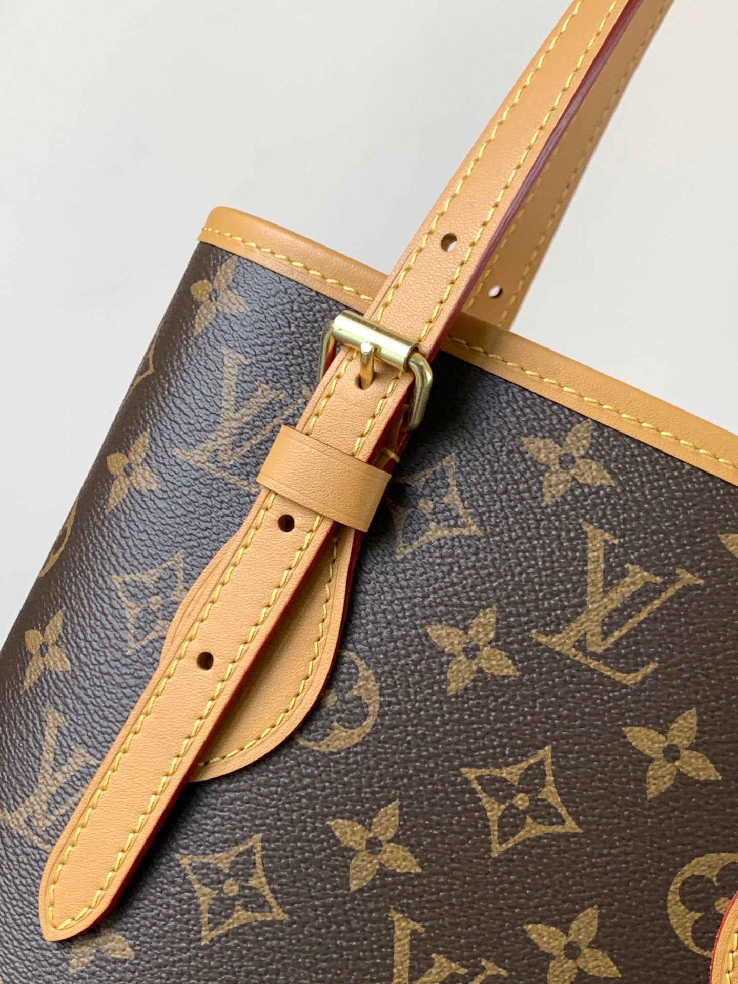 Monogram Vintage Bucket Bag (Premium Quality)