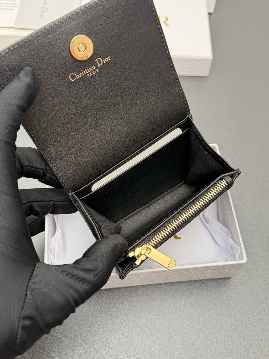 Cato Glycine Quilted Leather Wallet  (Premium Quality )