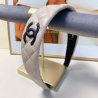 Quilted Luxe Headband – Elegant & Chic