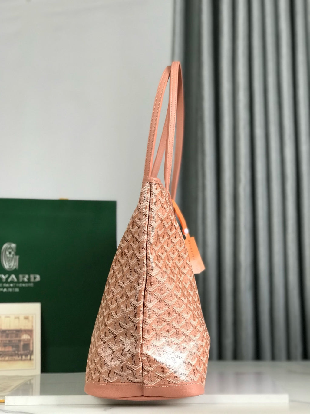 Goy Premium Zipper Tote — MM Size