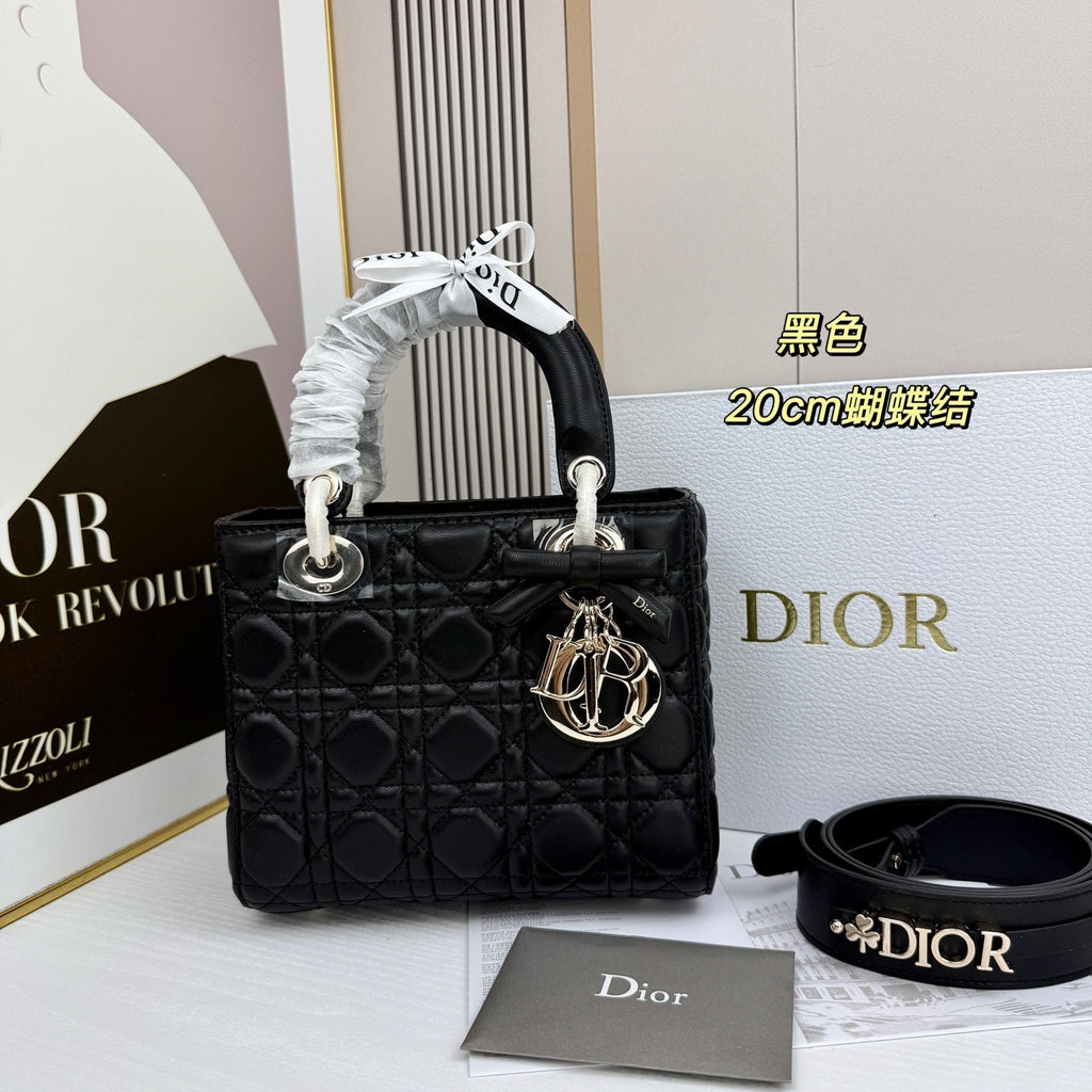 Classic Lady Bow Top-Handle Bag 26ss