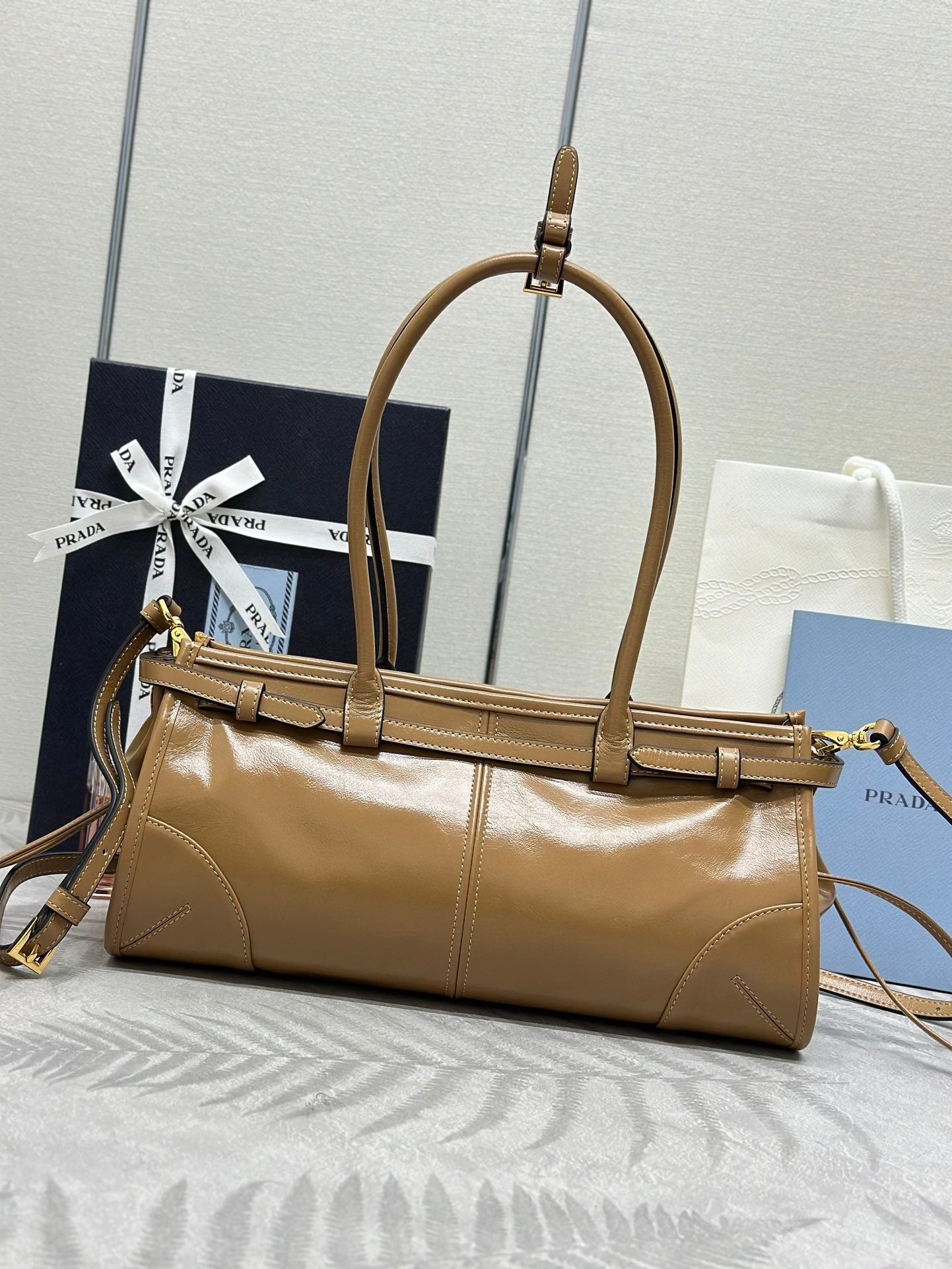 Soft Lux Vintage-Inspired Handbag [Premium Quality 🥇]
