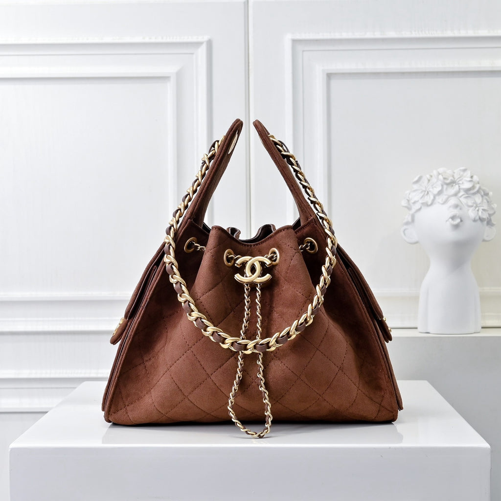 Quilted Hobo Bucket Bag — Vintage Black &amp; Gold