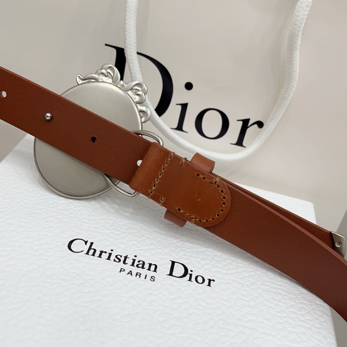 Médaillon Oval Buckle Belt — 25 mm