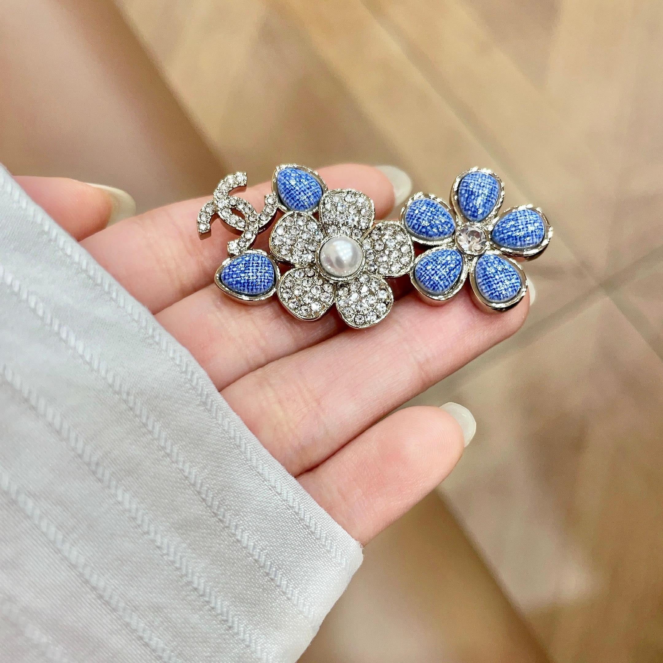 Logo Brooch | Multi-wear | Gold Tone