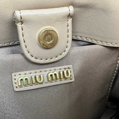 Mi*u*M*iu : Arcadie matelassé nappa leather bag