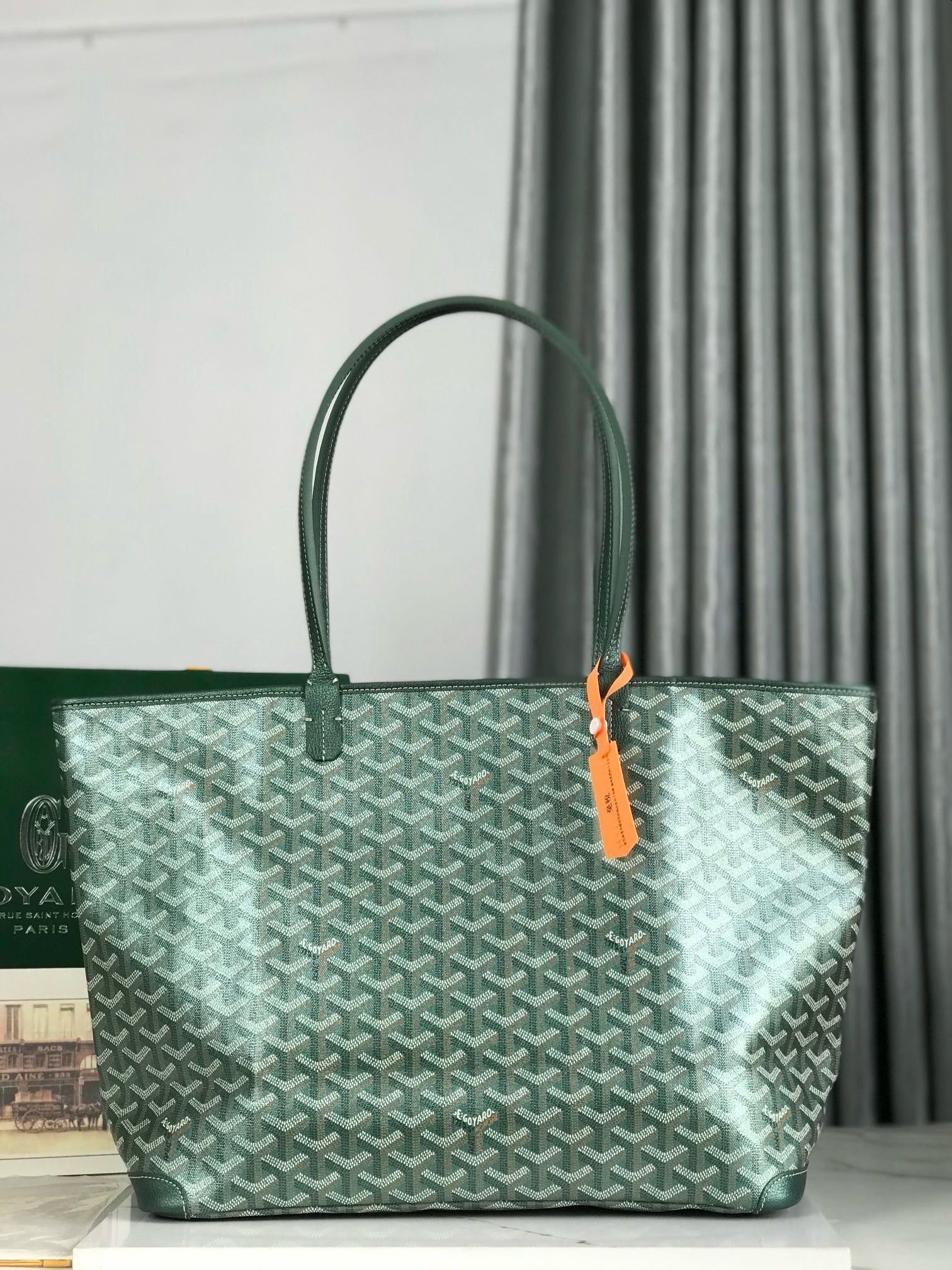 Goy Premium Zipper Tote — MM Size