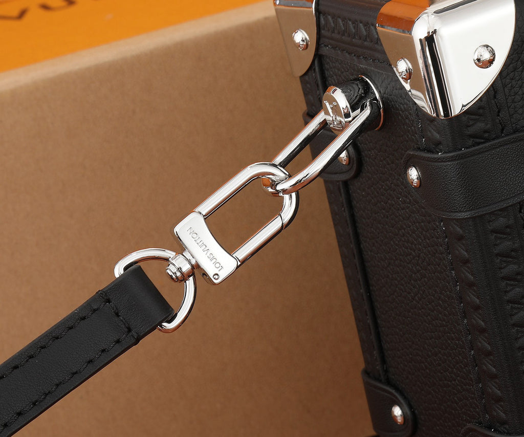 Side Trunk Medium Handbag (Premium Quality)