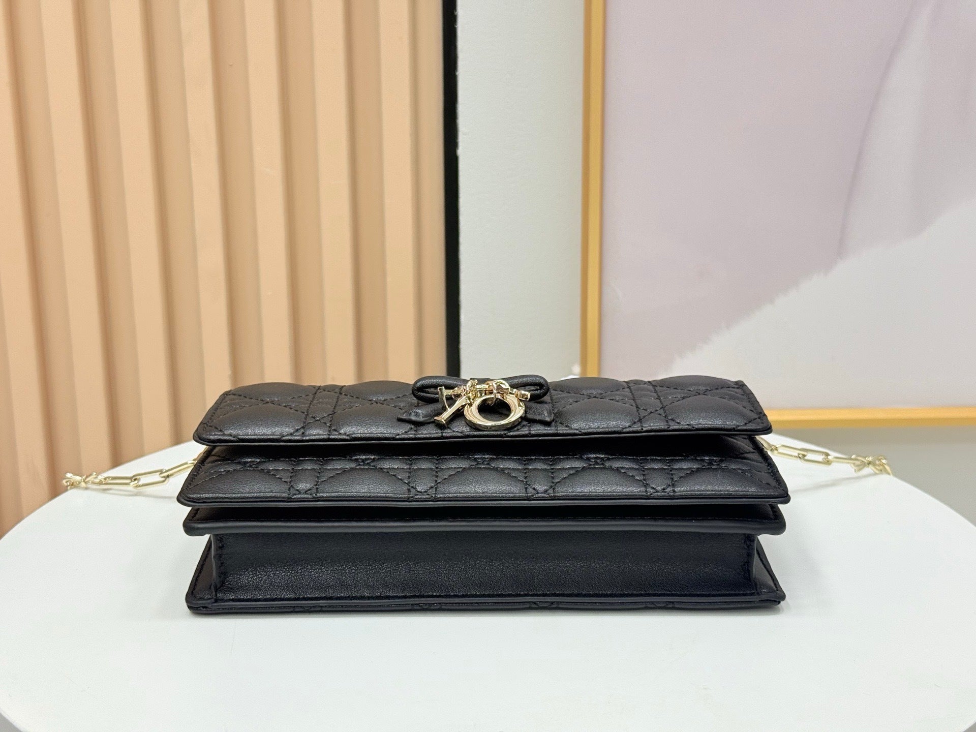 D Bow Top Handle Crossbody Bag