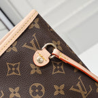 Legendary Tote Bag — Damier Ebène Canvas