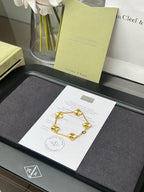 Laser-Engraved Five-Flower Bracelet (Premium quality)