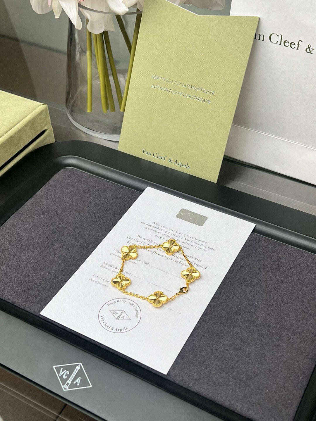 Laser-Engraved Five-Flower Bracelet (Premium quality)