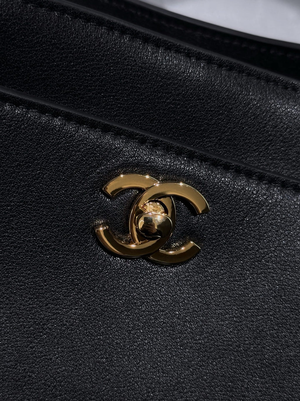 26S Cerf Tote | AS-6243 | Premium Quality