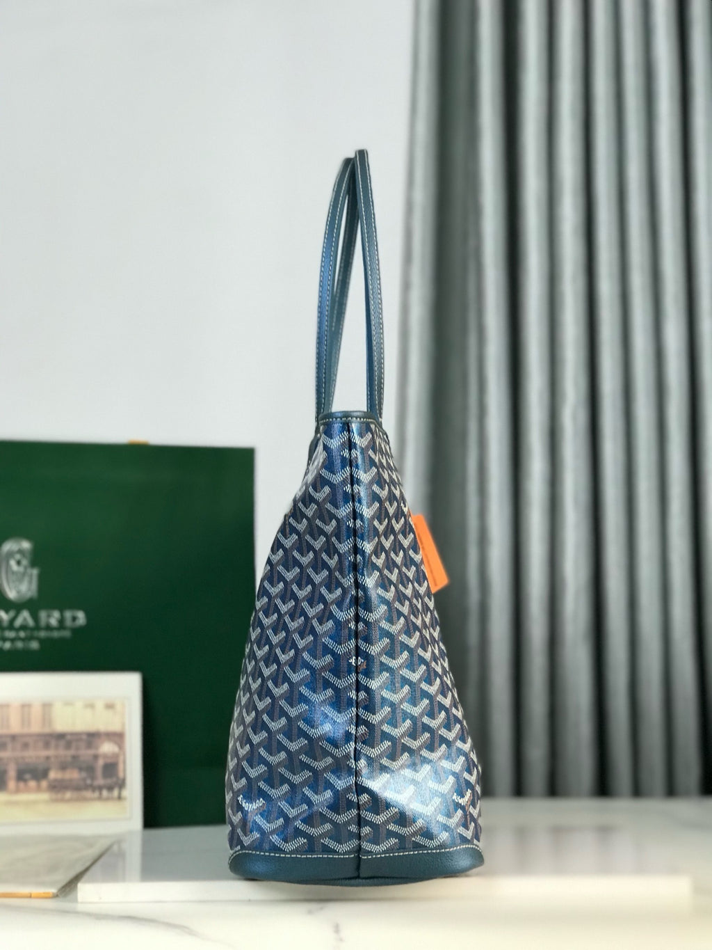 Goy Premium Zipper Tote — MM Size