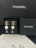 Diamond & Pearl Shell Drop Earrings | 25A | Light Gold
