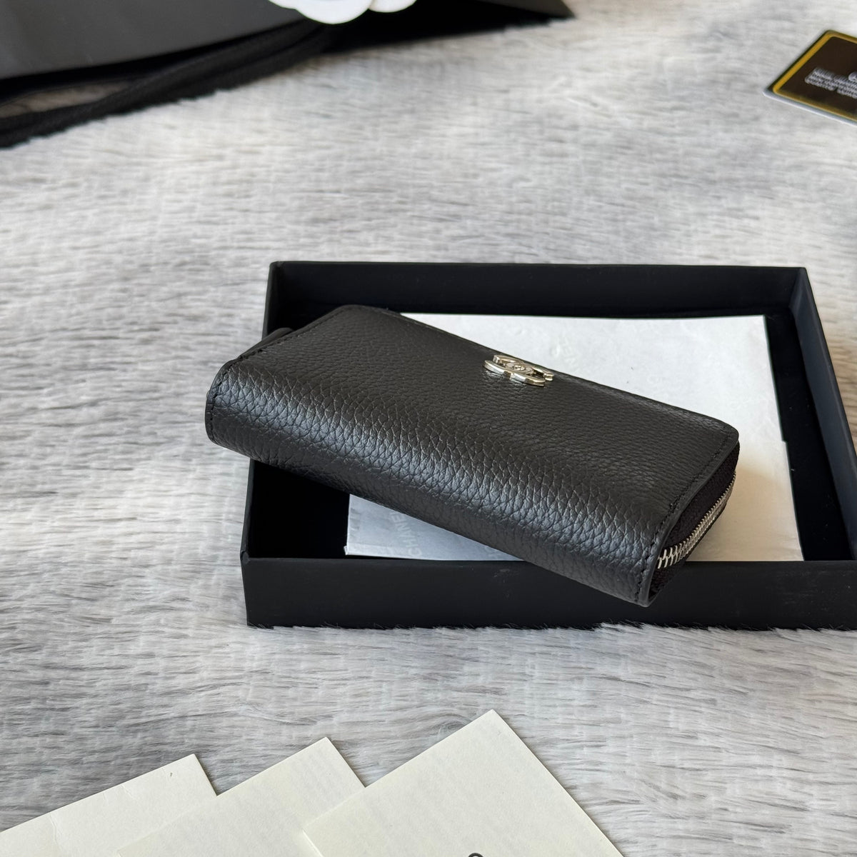 Lychee-Grain Zip Coin Purse (Premium Quality)