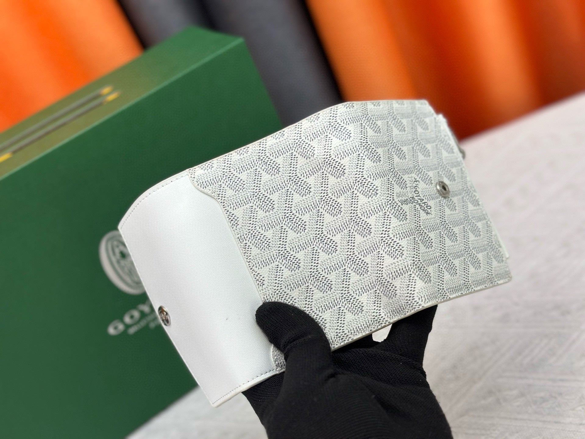 Classic Tri-Fold Wallet & Card Holder