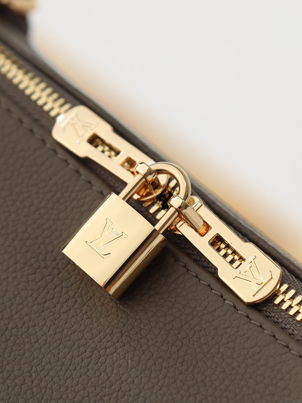 Express Mini Handbag (Premium Quality)