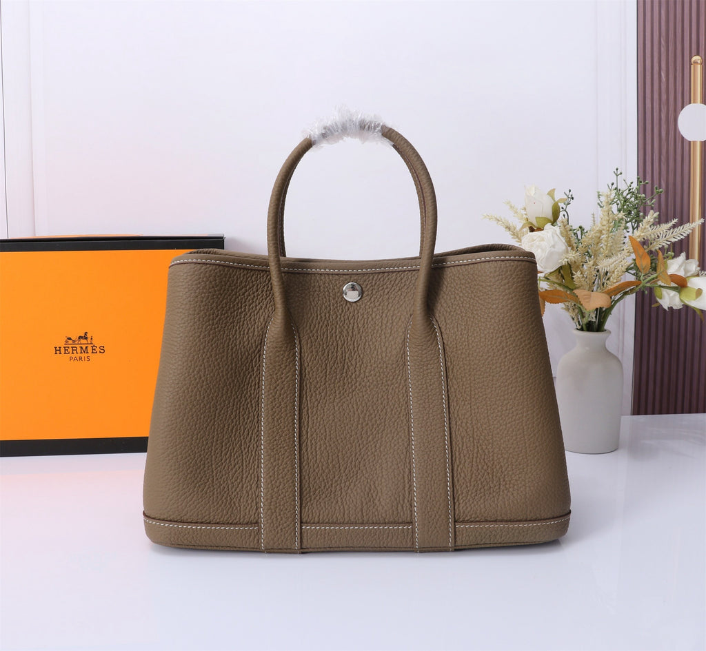 Garden Party Tote — Genuine Cowhide Leather (Premium quality)