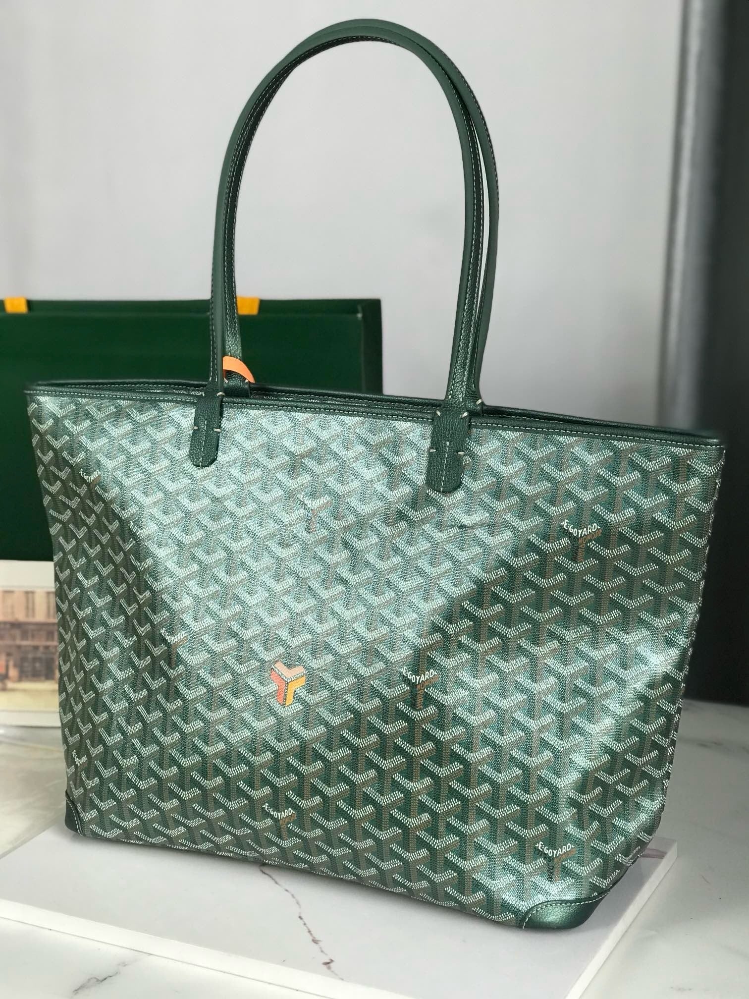 Goy Premium Zipper Tote — MM Size
