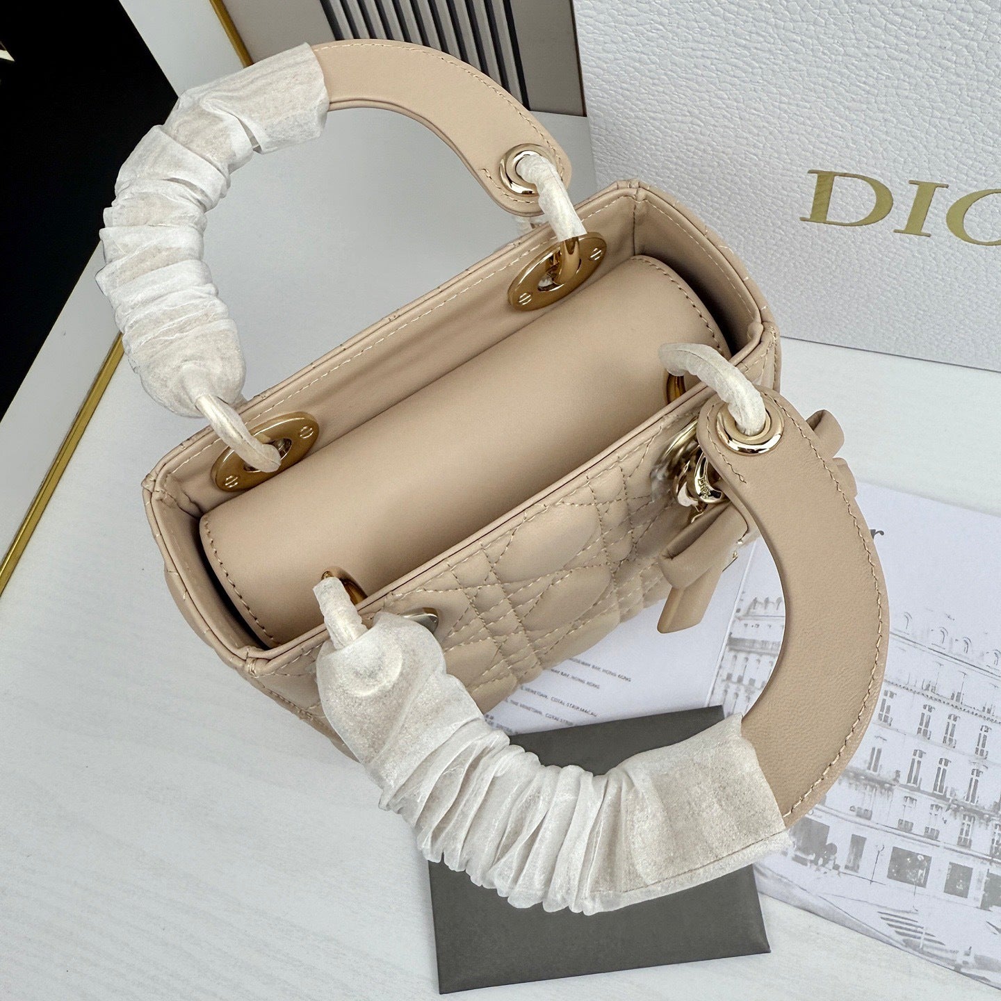 Classic Lady Bow Top-Handle Bag 26ss