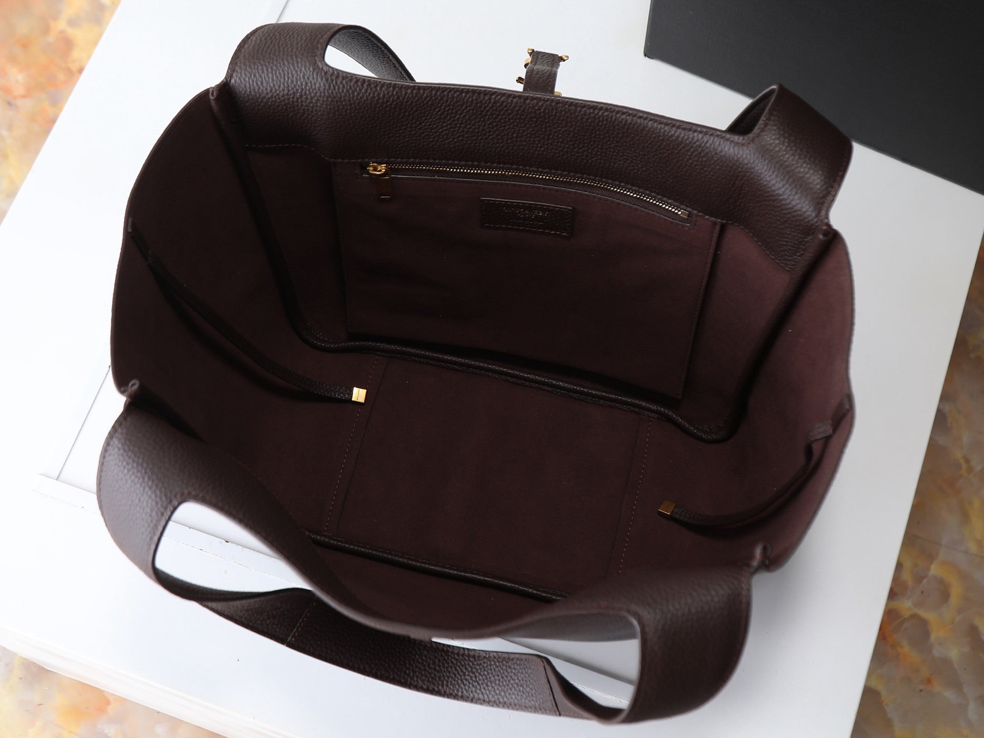 Bea Small Hobo Tote | 779029 | Premium Quality