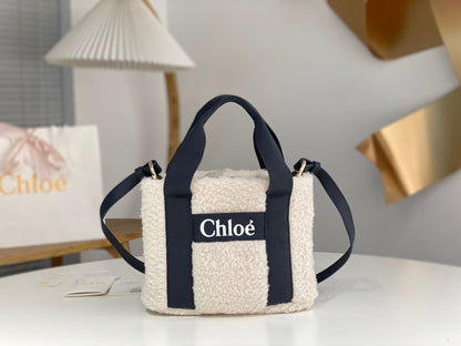 Ch*l*o*e : Furry wooden tote bag