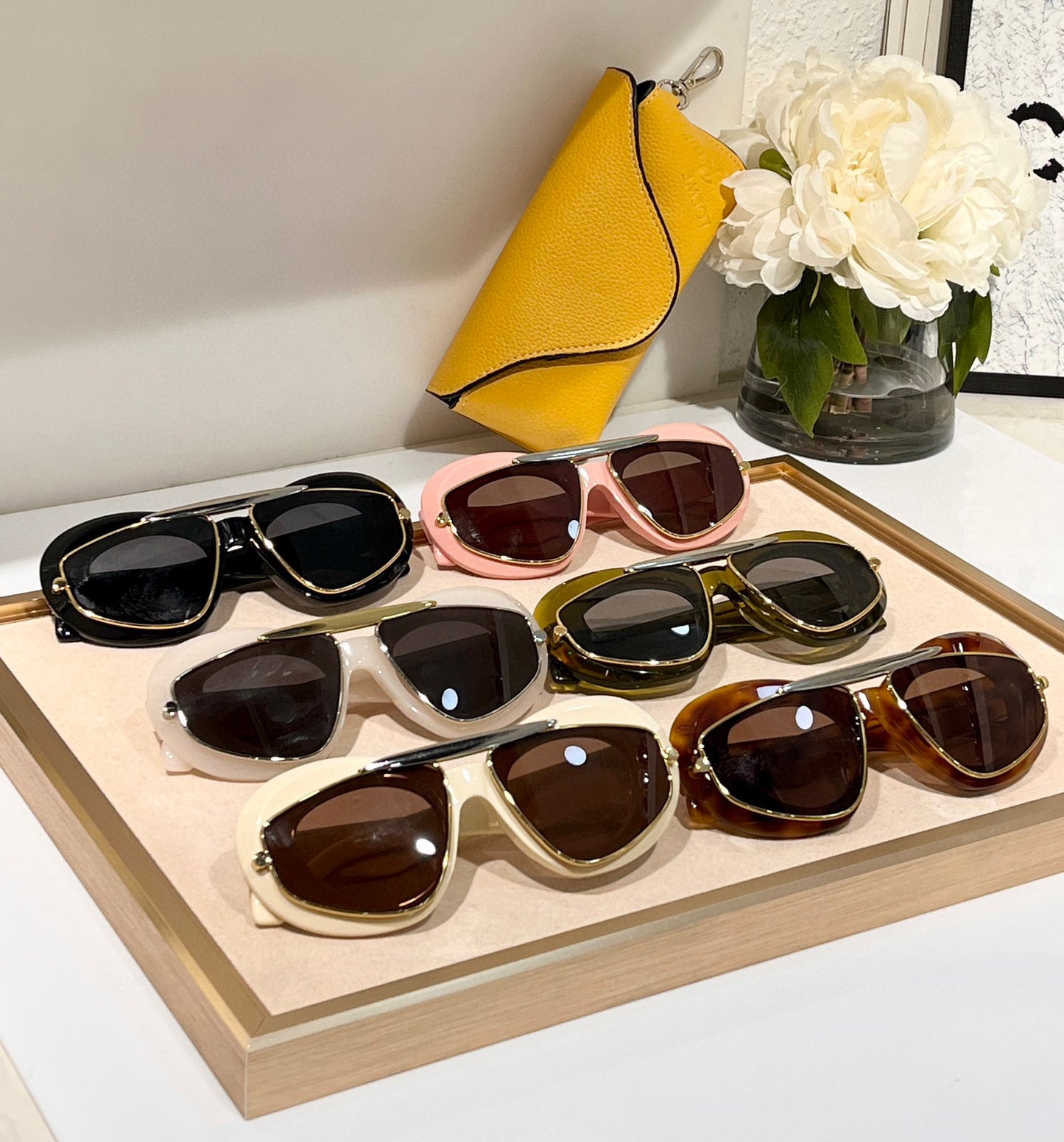 Discover Style and Protection: LO*E*WE Cateye Sunglasses