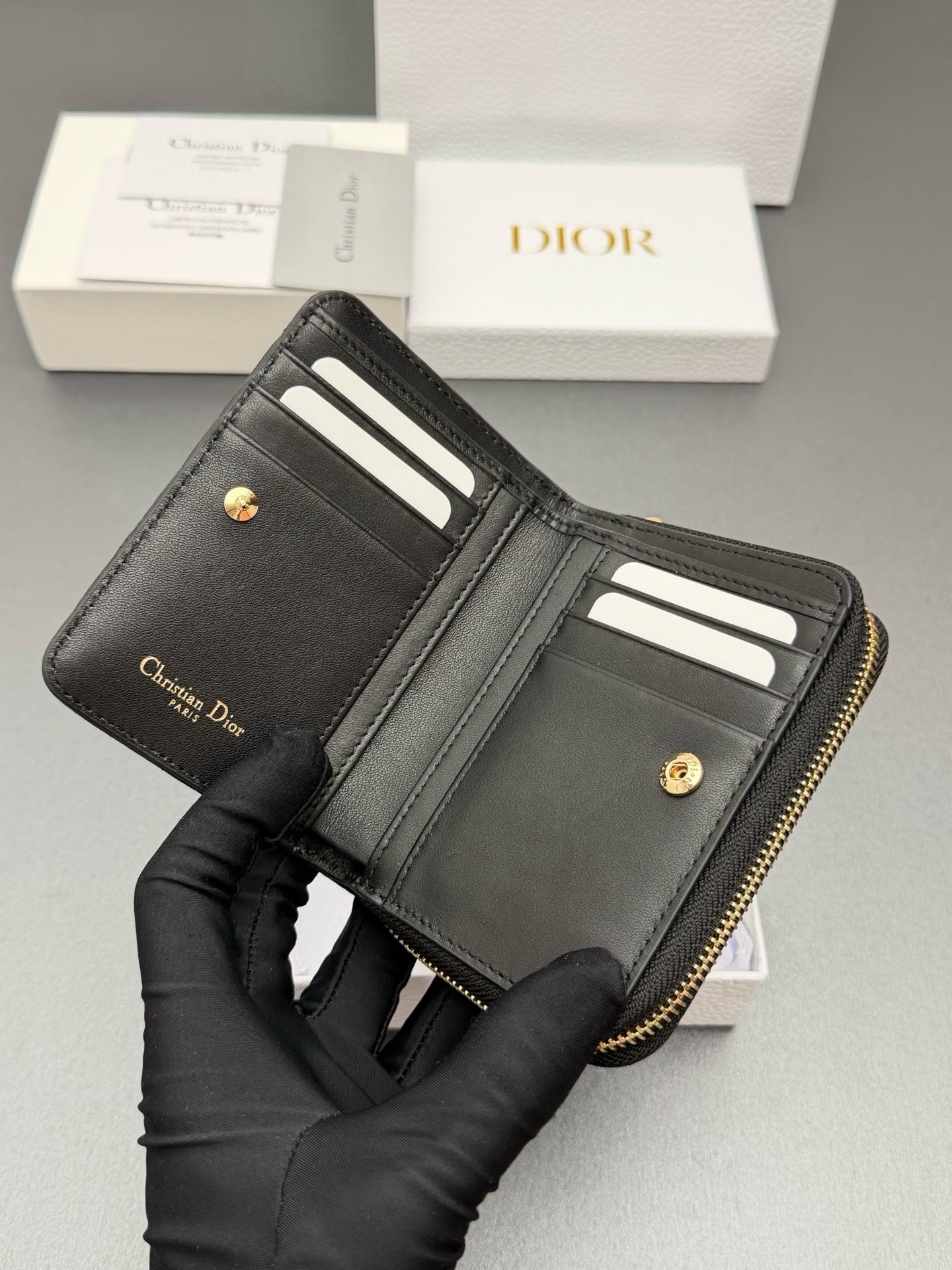Cato Glycine Quilted Leather Wallet  (Premium Quality )
