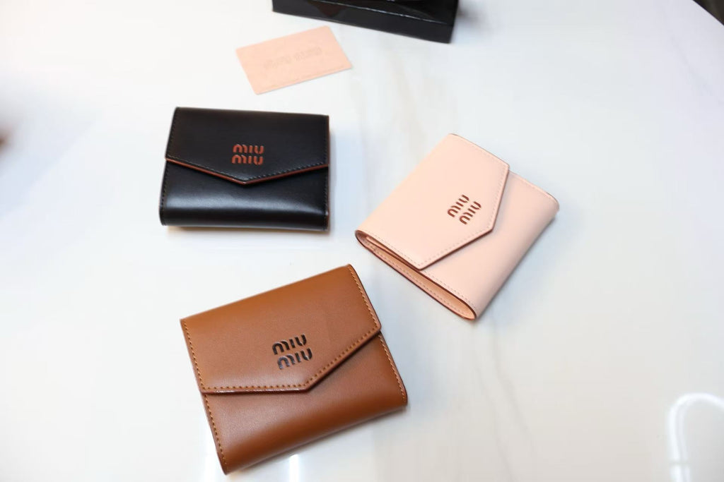 Calfskin Bi-Fold Wallet